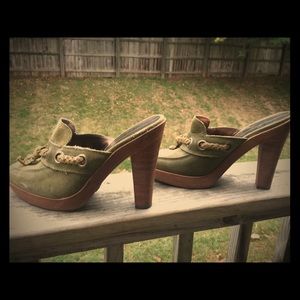 Nike G Series Heels 8B